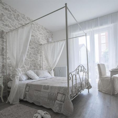 Lilly Chic Monza Bed and Breakfast Eksteriør billede